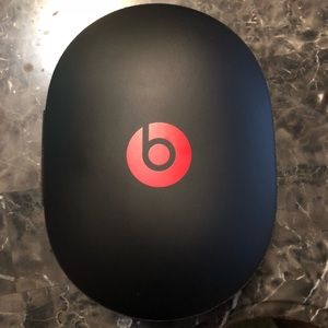 Beats by Dr. Dre Studio Wireless Red
